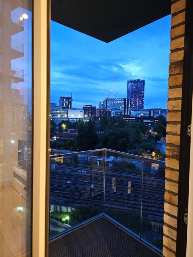 Santina Apartments Croydon Buitenkant foto