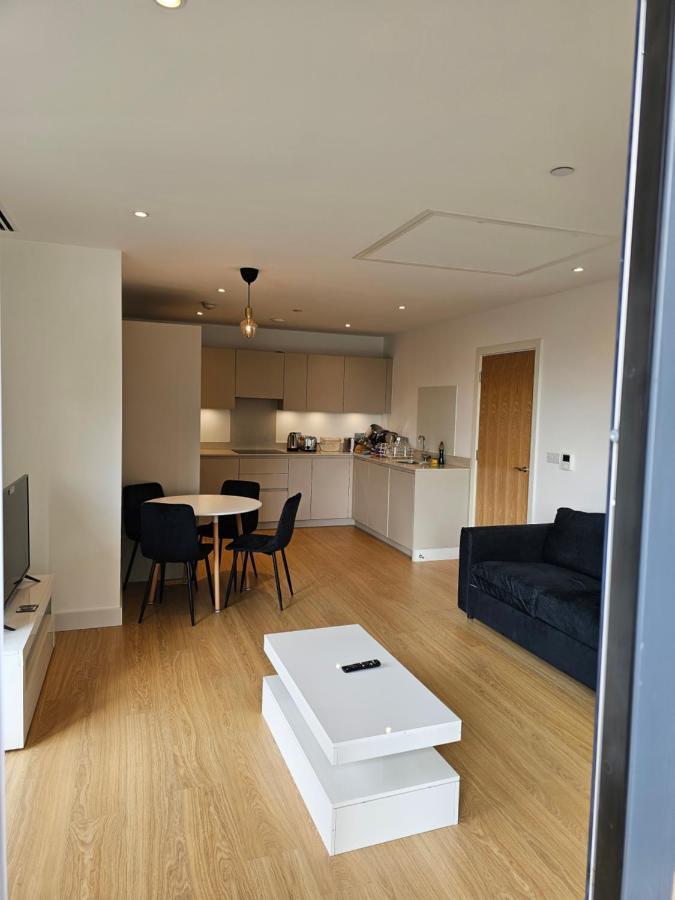 Santina Apartments Croydon Buitenkant foto