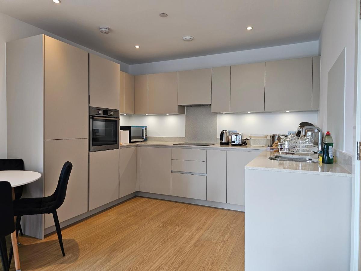 Santina Apartments Croydon Buitenkant foto
